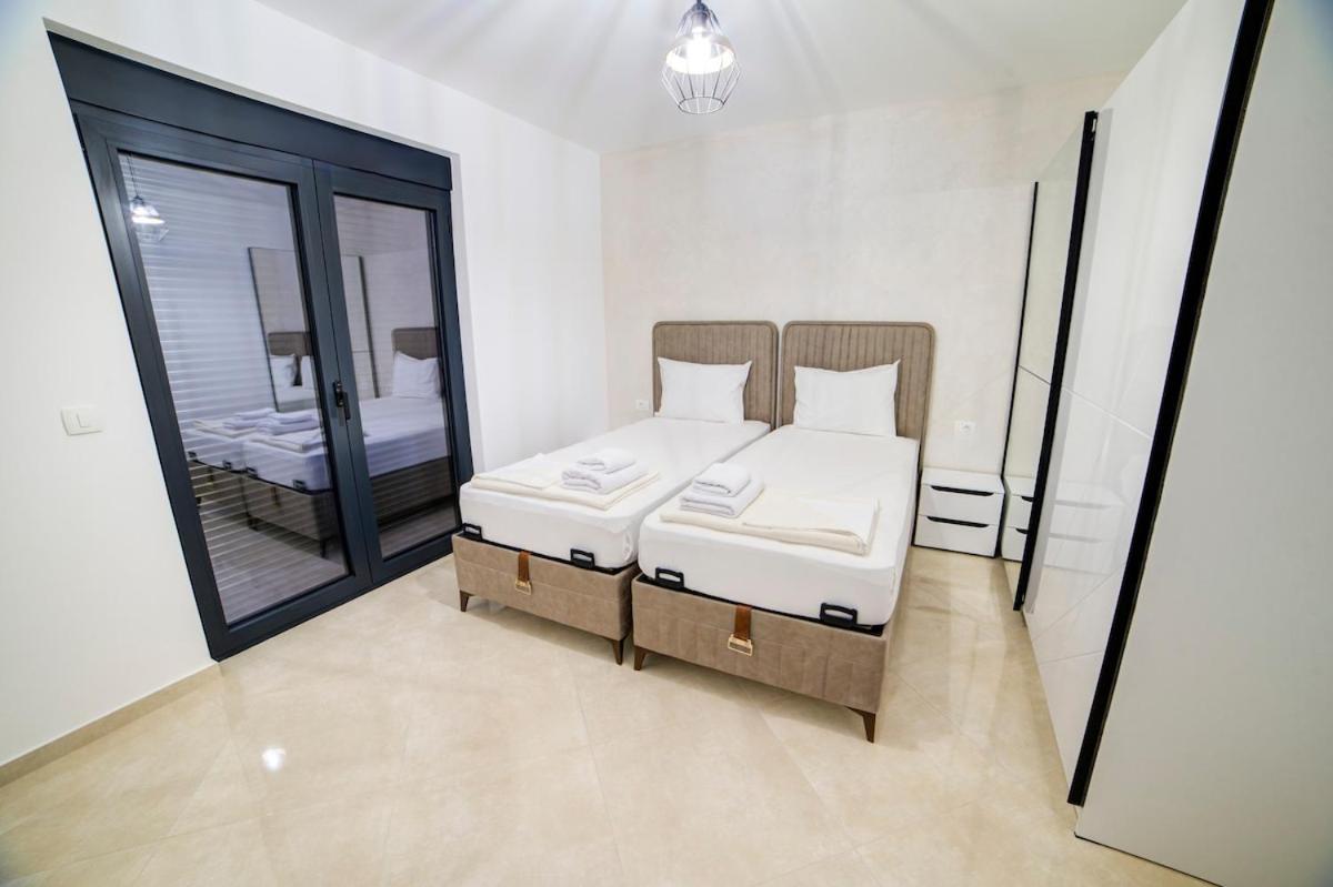 Villa Jelena With Private Pool - Lapcici Будва Екстериор снимка