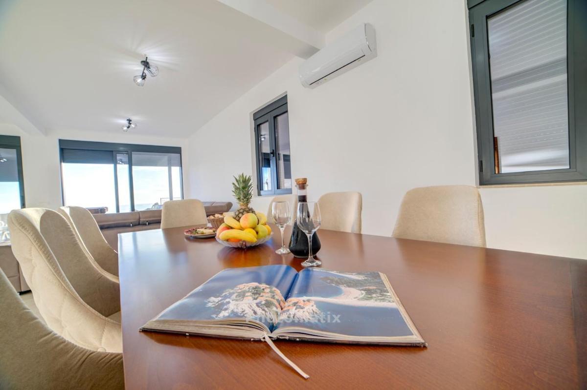 Villa Jelena With Private Pool - Lapcici Будва Екстериор снимка