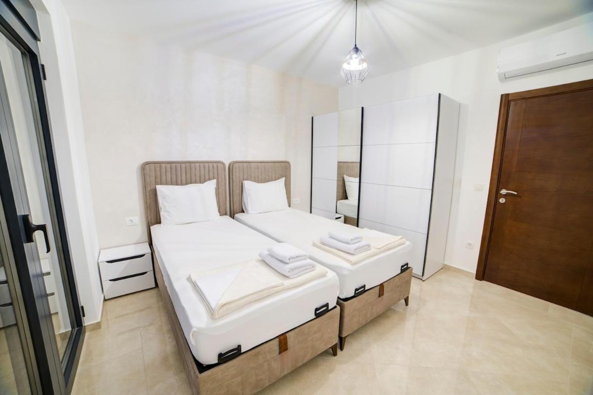 Villa Jelena With Private Pool - Lapcici Будва Екстериор снимка